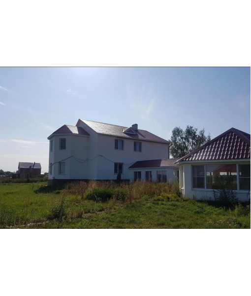 Коттедж 442.5 м2, з/у 3702 м2