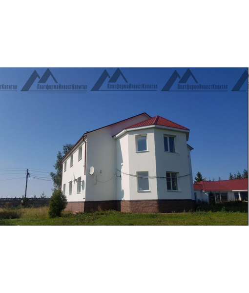 Коттедж 442.5 м2, з/у 3702 м2