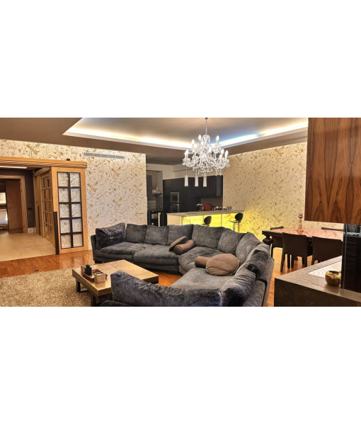 Квартира, 206,9 м2
