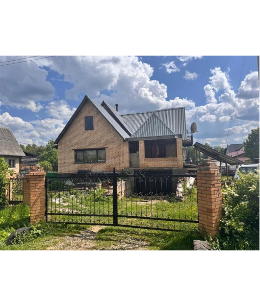 Жилой дом и земельный участок 